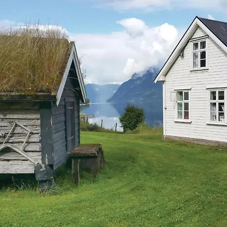 Naddvik Holiday home Ardalstangen
