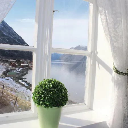 Naddvik Årdalstangen