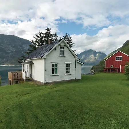 Naddvik Årdalstangen